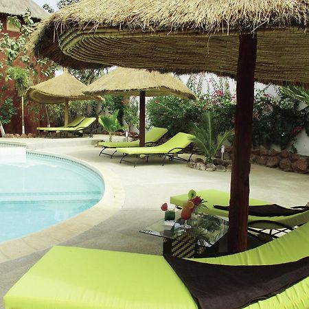 Le Lion Dort Hotel Somone Exterior photo